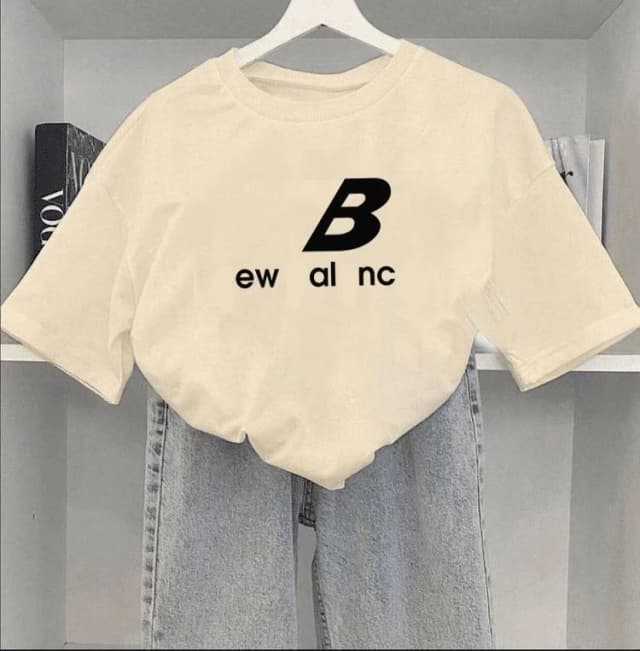 Camiseta básica beige New Balance