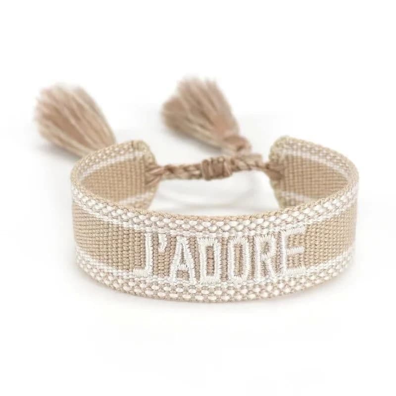 Product Pulsera Dior J’adore en varios colores.