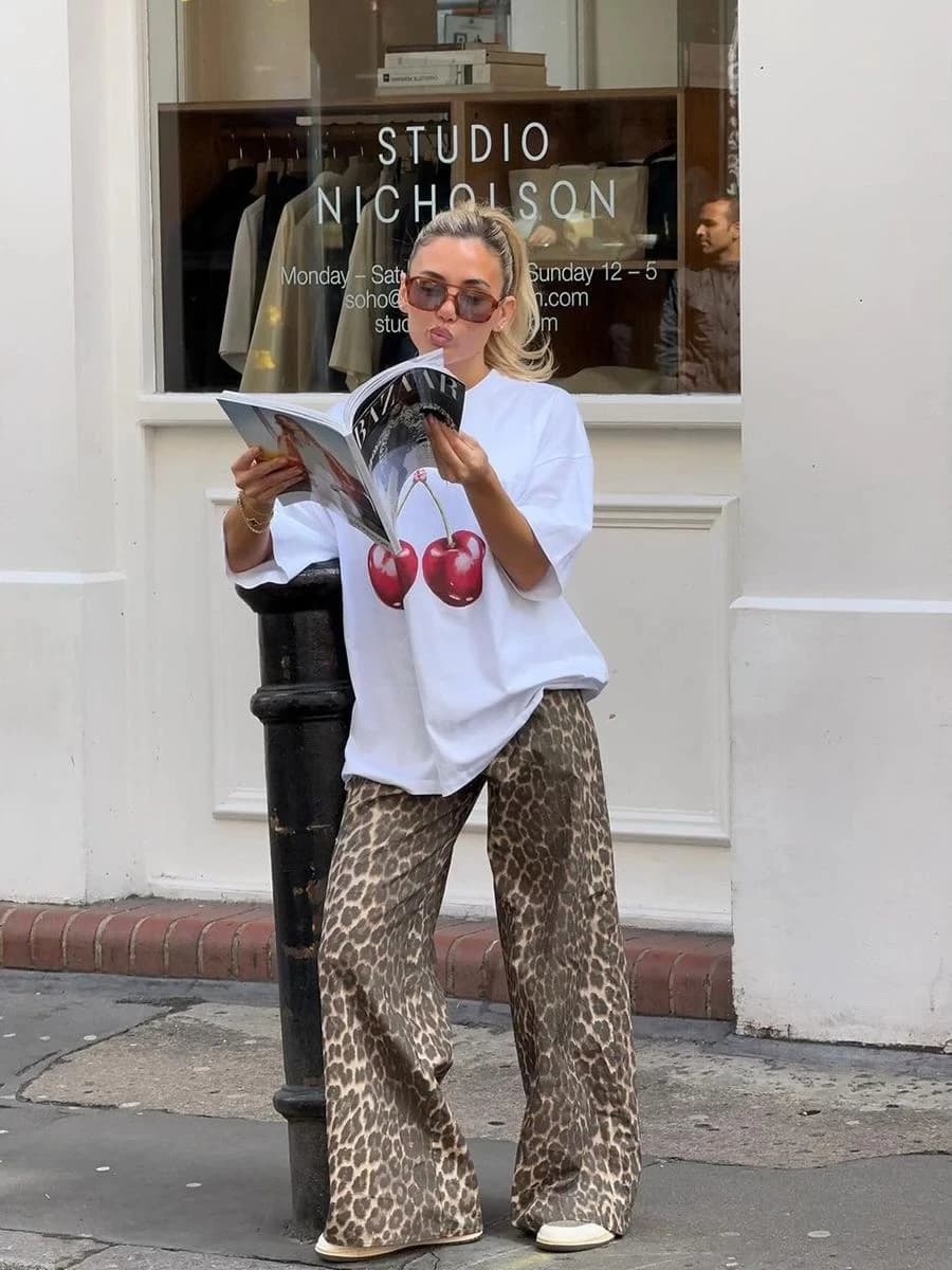 Product Camiseta con estampado cerezas