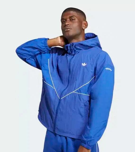 Chaqueta con capucha Adidas