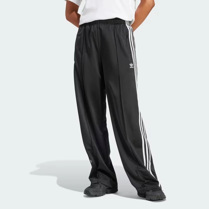 Product Pantalón Firebird Loose Adidas