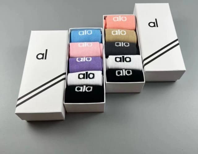 Calcetines largos Alo Yoga