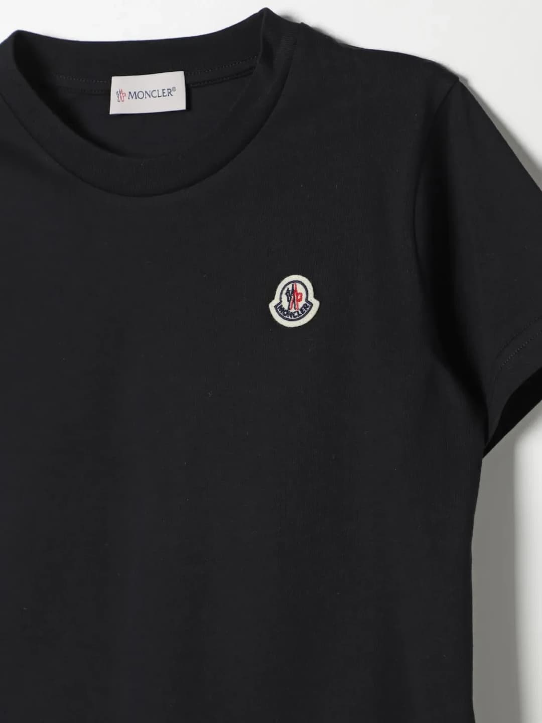 Product Camiseta Moncler